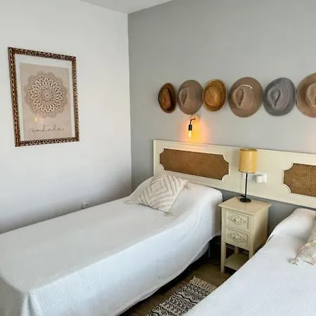 Apartamento Increíble Piso A Pocos Metros Del Mar Con Piscina *