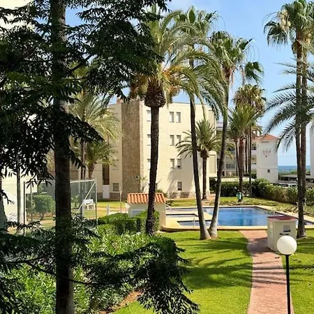 Increíble Piso A Pocos Metros Del Mar Con Piscina *