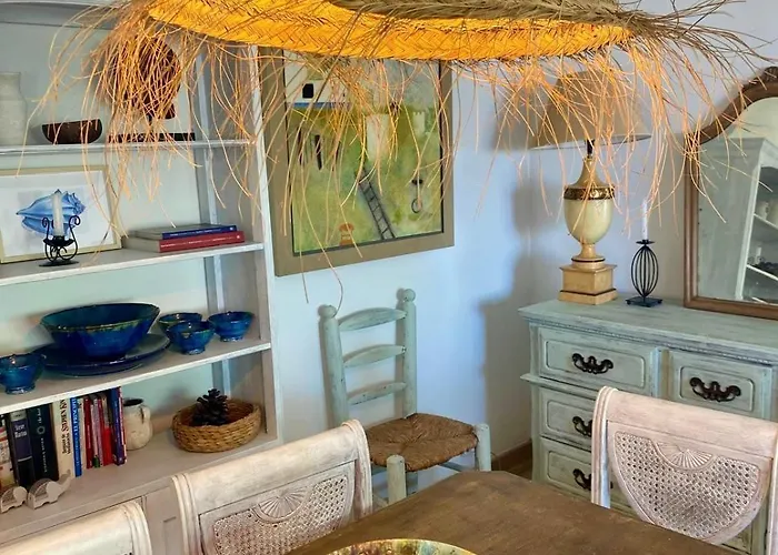 Increible Piso A Pocos Metros Del Mar Con Piscina