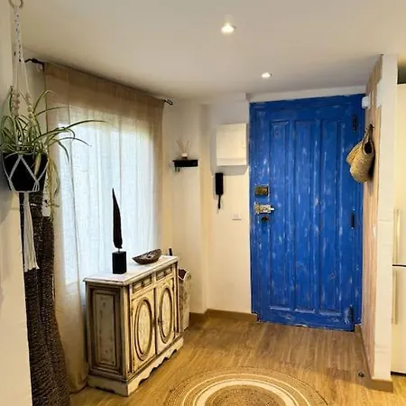 Increible Piso A Pocos Metros Del Mar Con Piscina